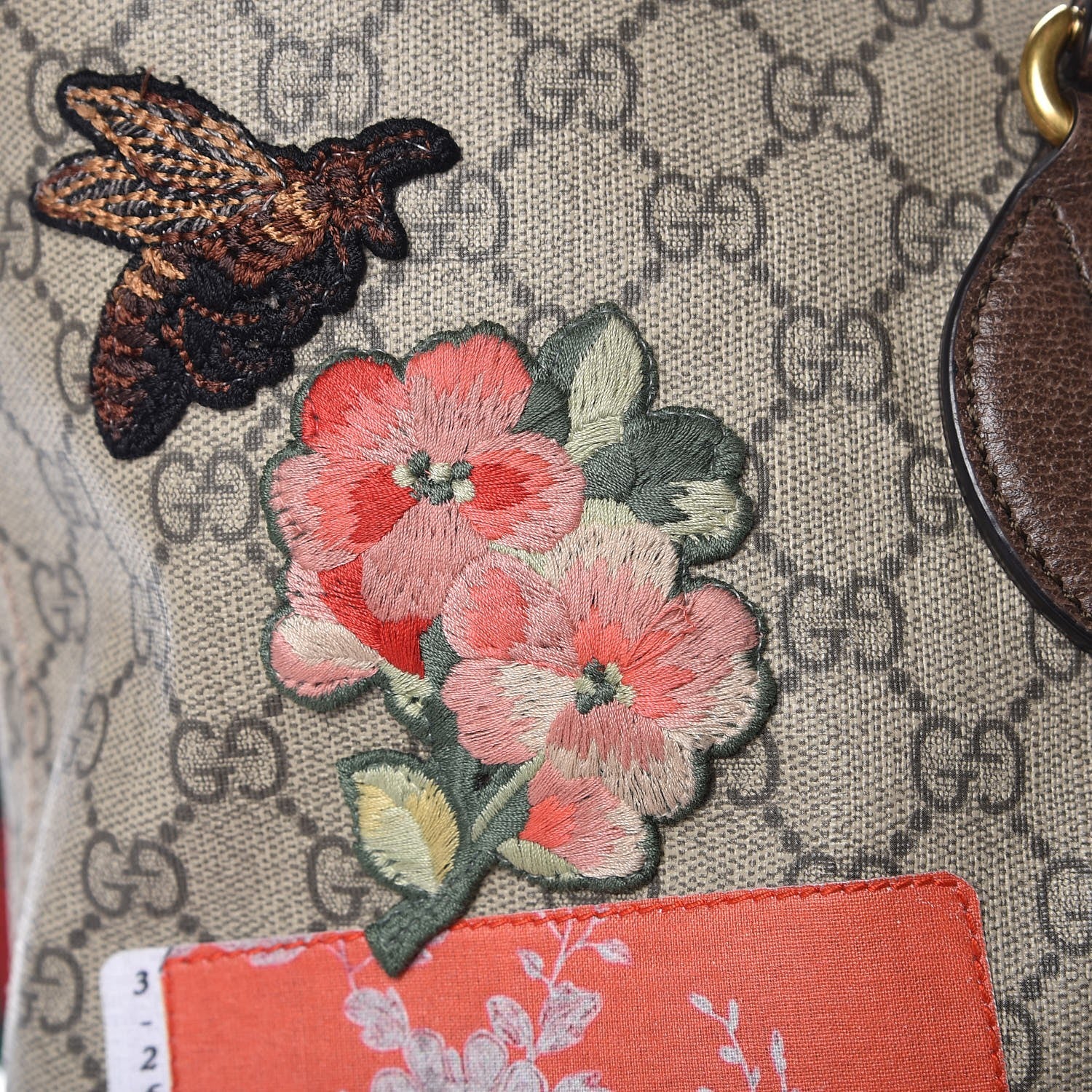 Gucci Soft GG Supreme Monogram Courrier Medium Crossbody Tote Beige New Acero 11 of 17
