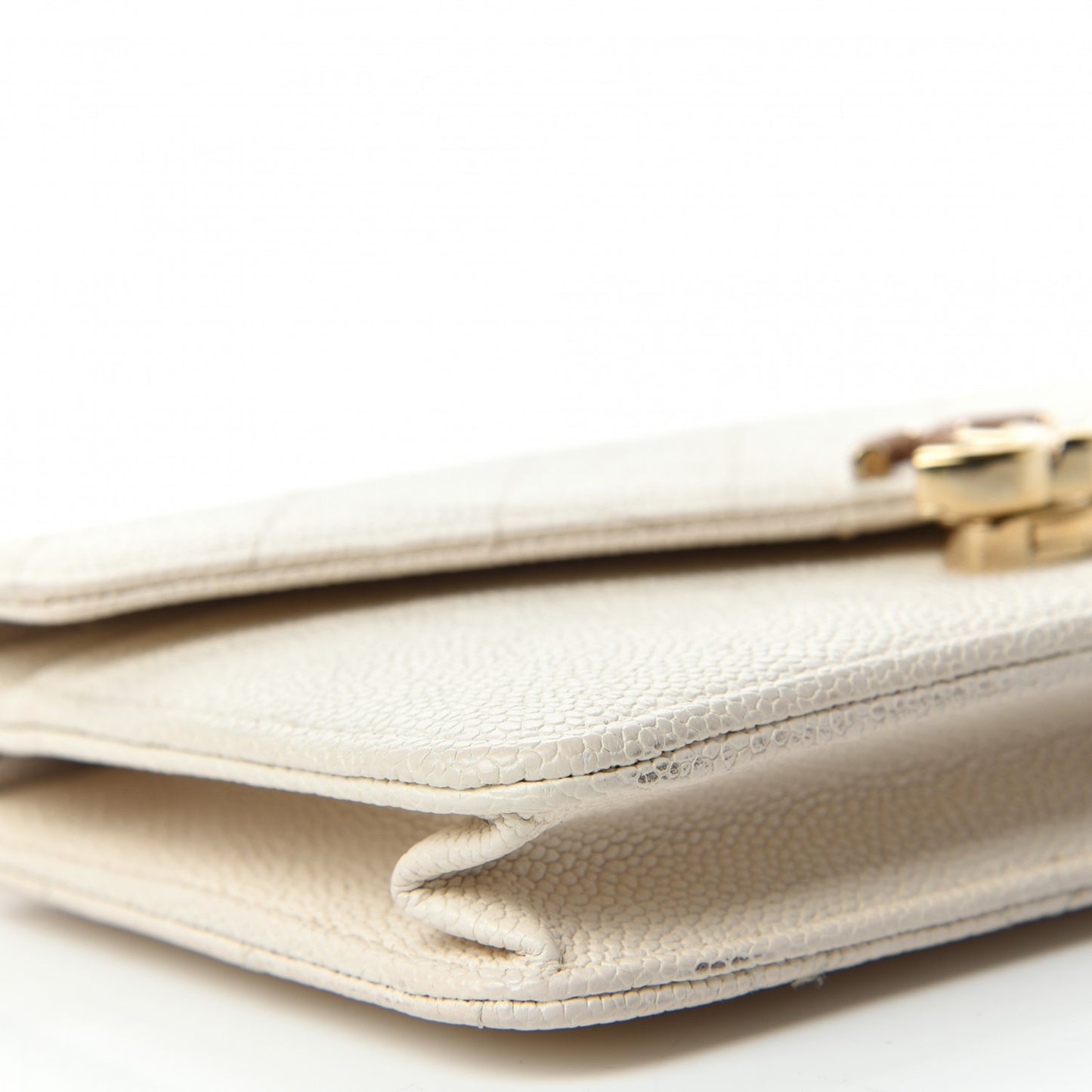 Grained Calfskin Quilted Cuba Wallet On Chain WOC White