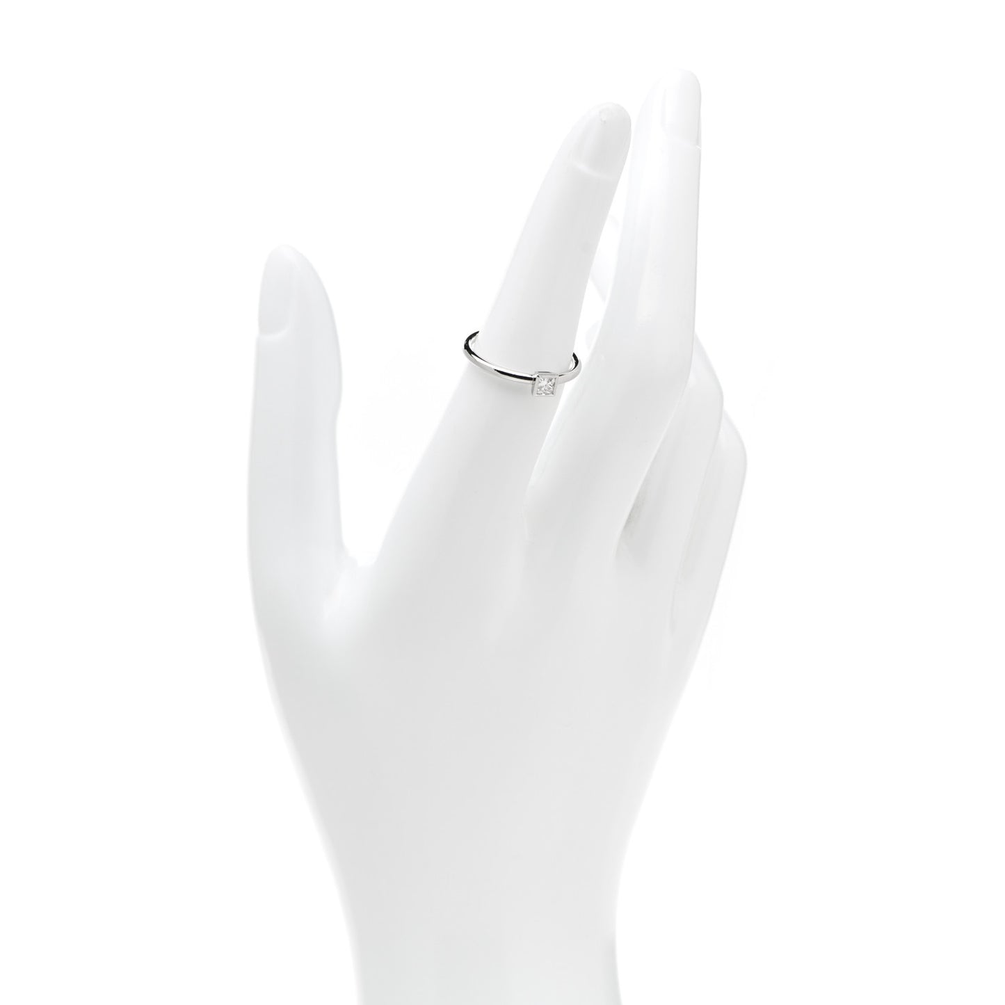 Platinum Diamond .16ct Bezet Ring 53 6.25
