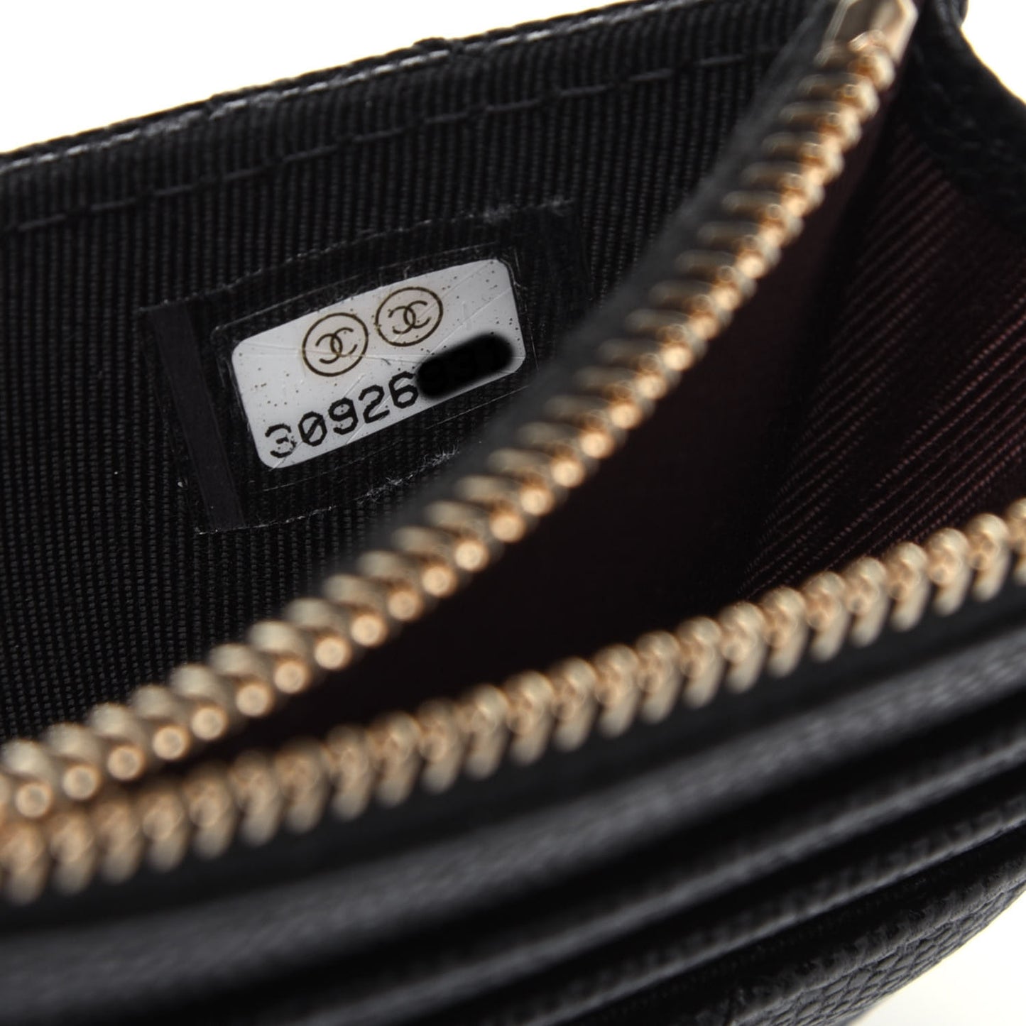 Caviar Quilted CC Zip Card Holder Black