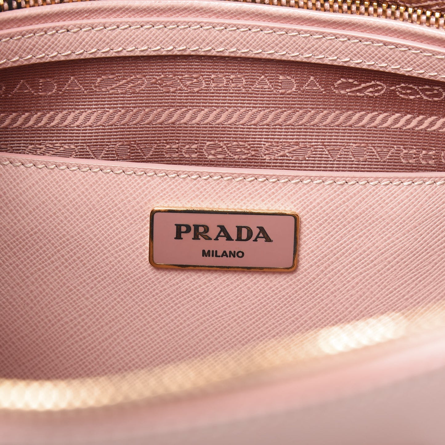Saffiano Medium Galleria Double Zip Tote Orchidea