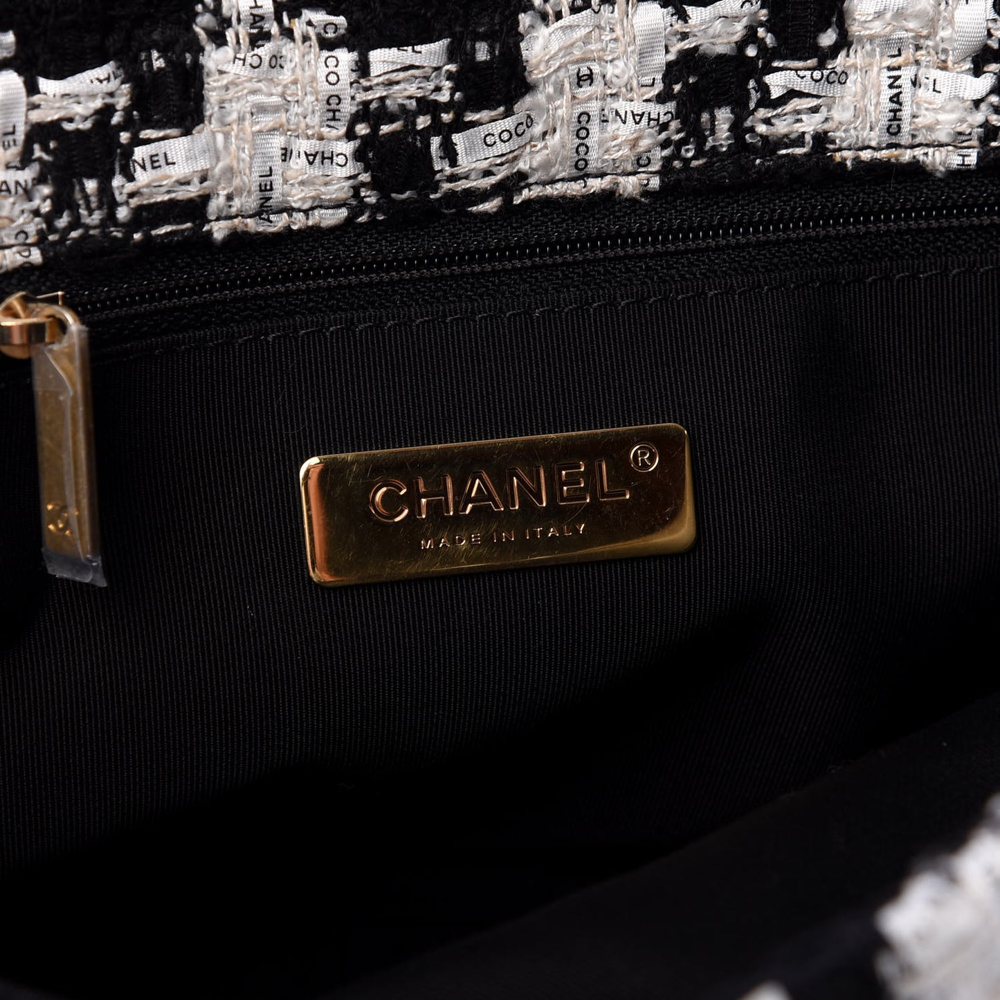 Tweed Quilted Maxi Chanel 19 Flap Black Ecru White