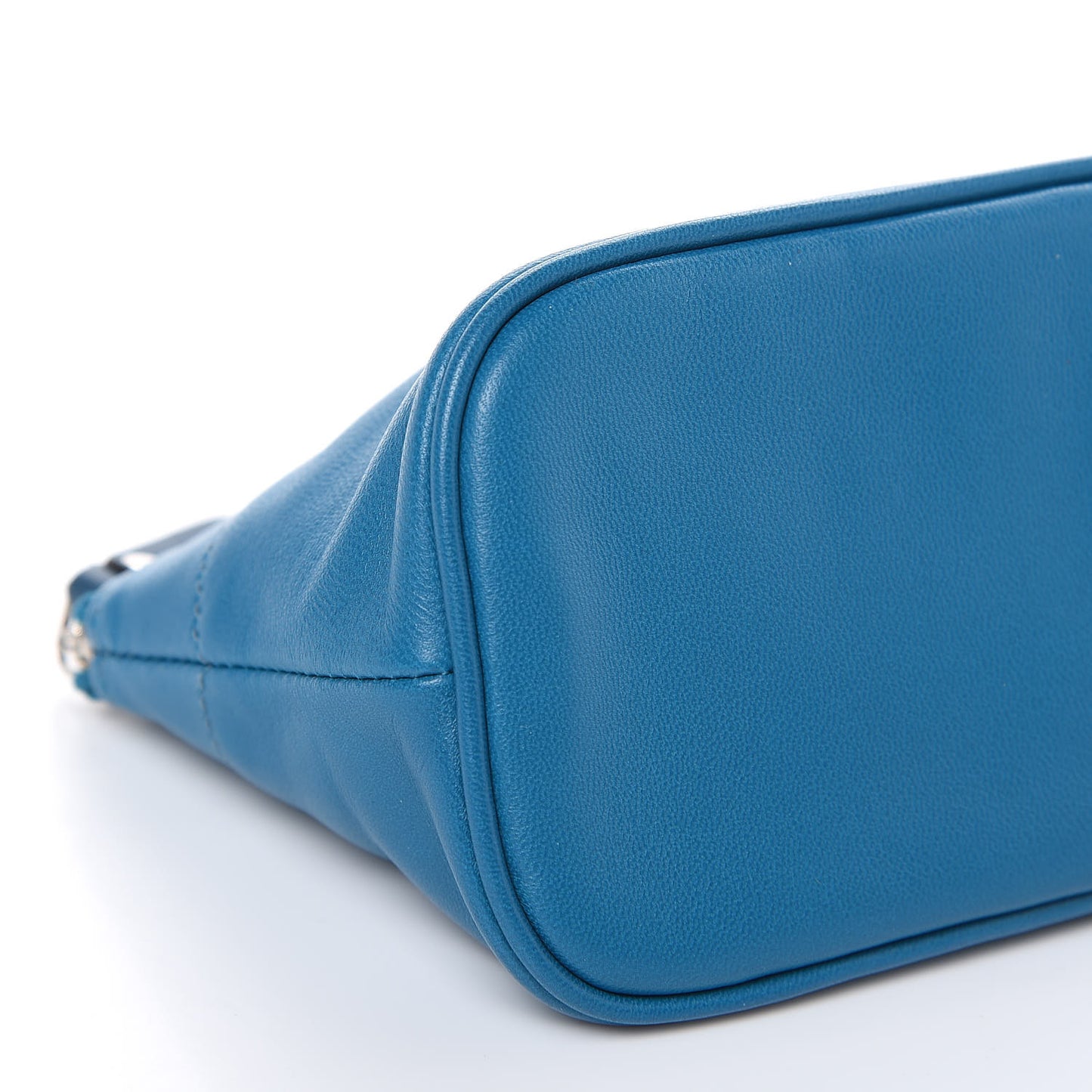 Lambskin Swift Tohubohu Pouch PM Bleu Izmir Bleu de Malte
