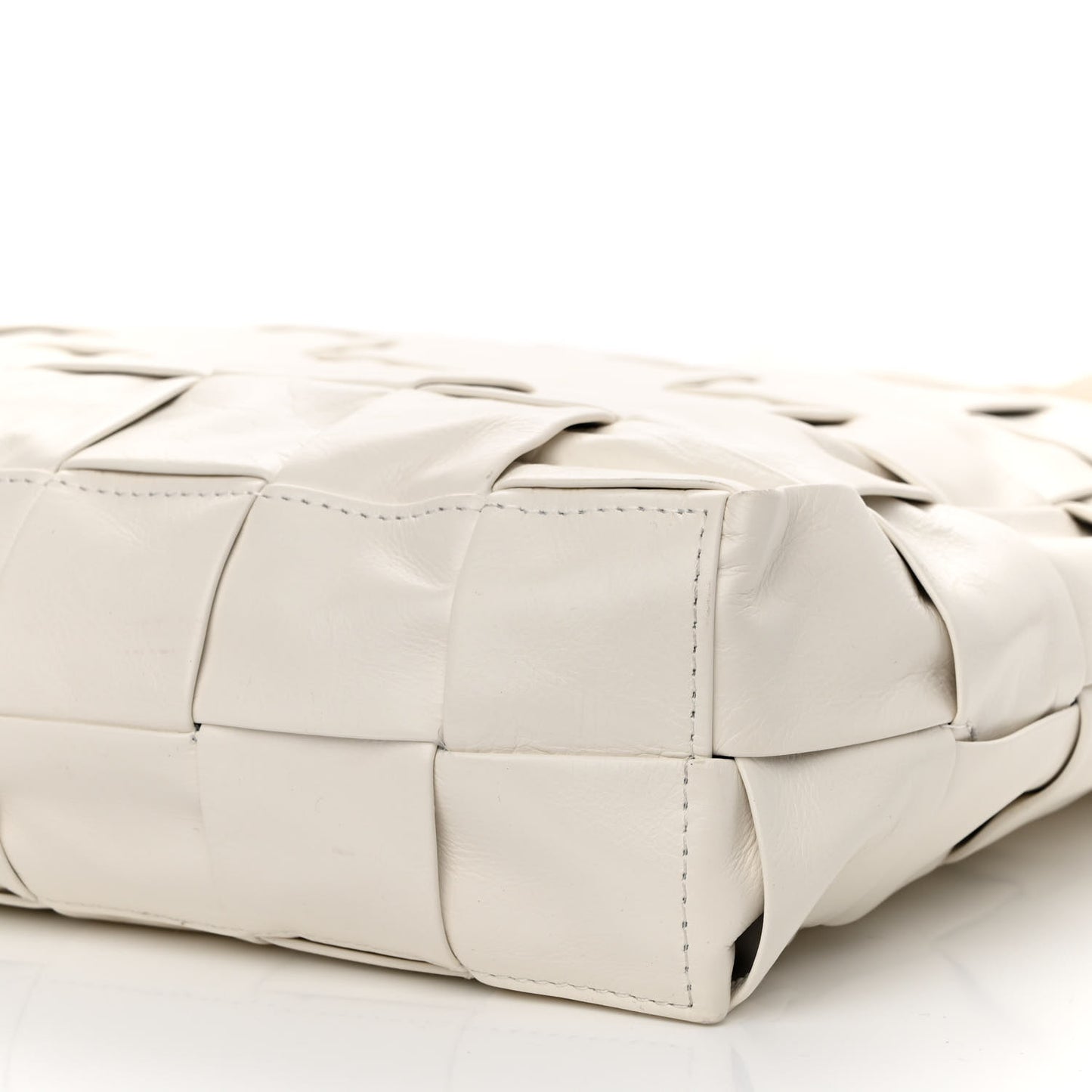 Calfskin Maxi Intrecciato Cassette Tote White