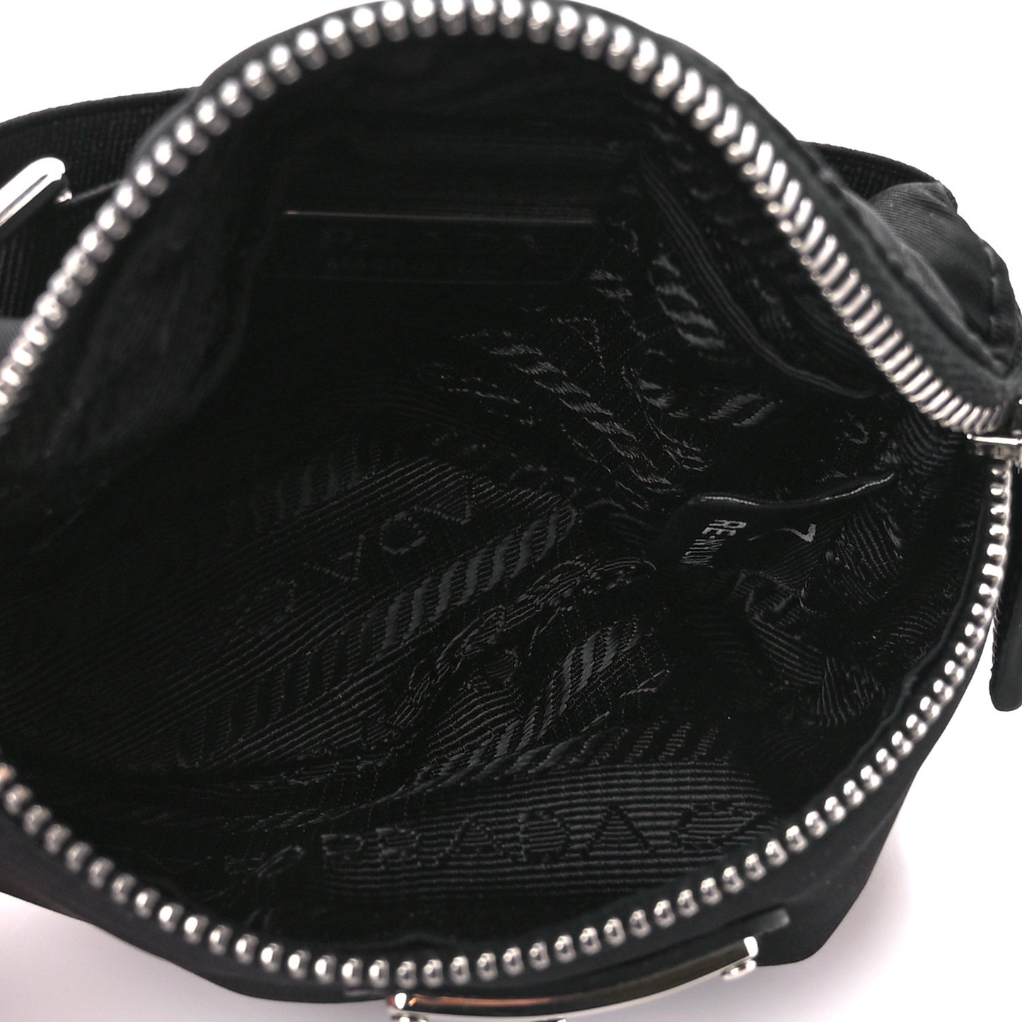 Tessuto Nylon Wrist Pouch Black