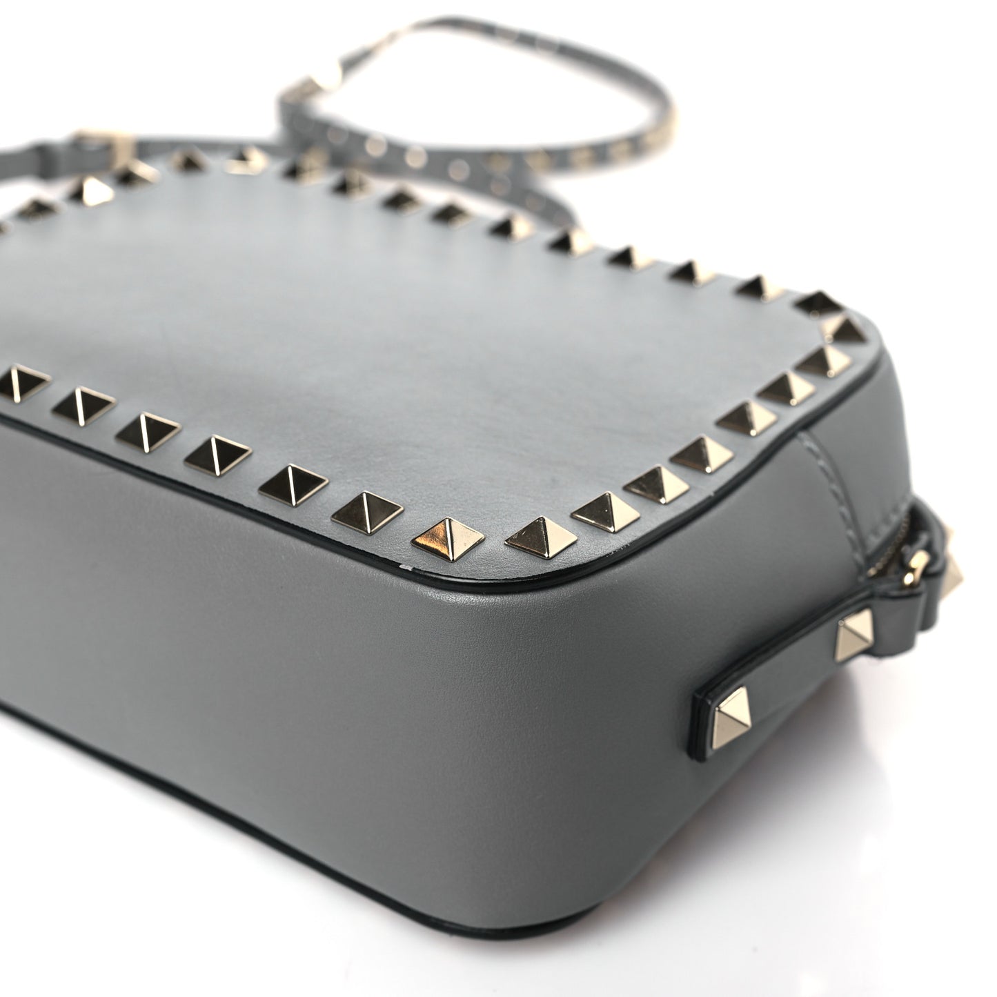 Vitello Rockstud Camera Crossbody Bag Light Stone
