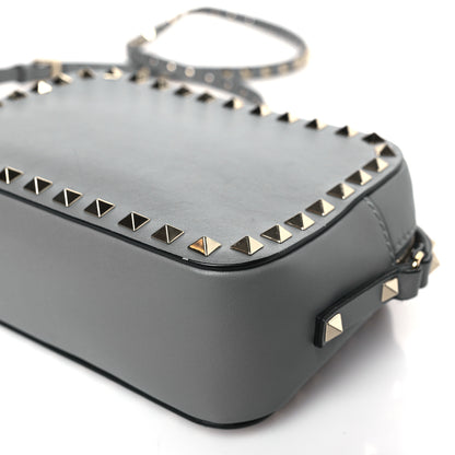 Valentino Garavani Vitello Rockstud Camera Crossbody Bag Light Stone 8 of 9