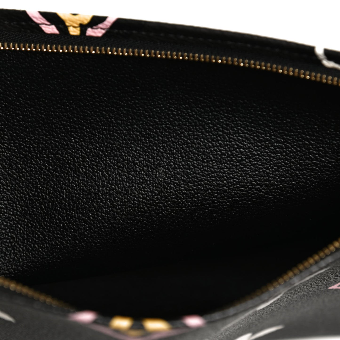Monogram Giant Wild At Heart Toiletry Pouch 26 Black