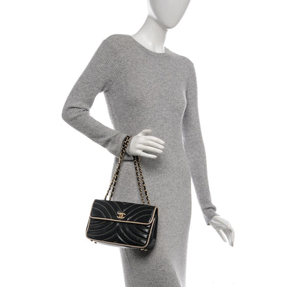 Chanel Lambskin Small Chevron Flap Black Beige 2 of 7