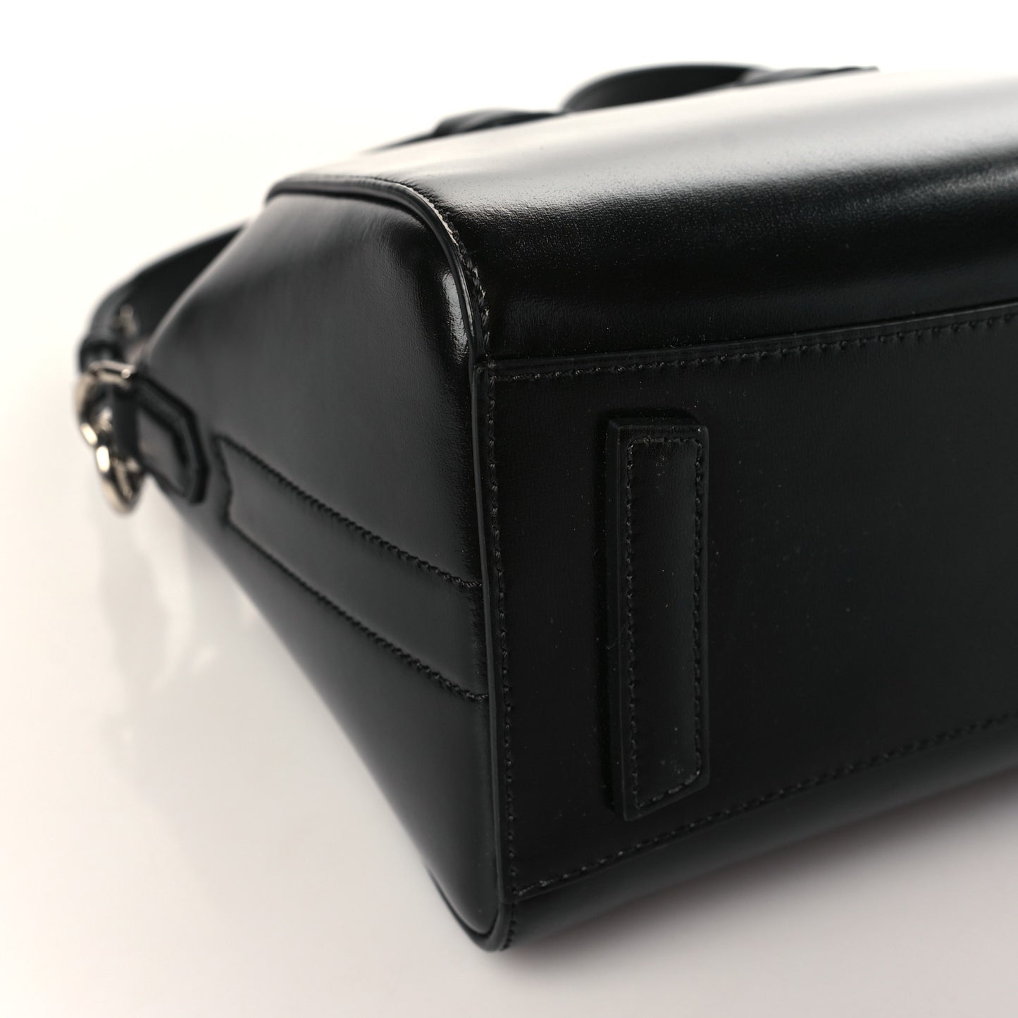 Shiny Lord Calfskin Mini Antigona Black