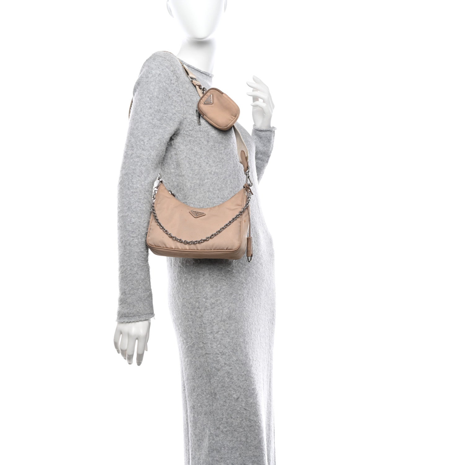 Prada Nylon Re-Edition 2005 Shoulder Bag Cammeo 2 of 20