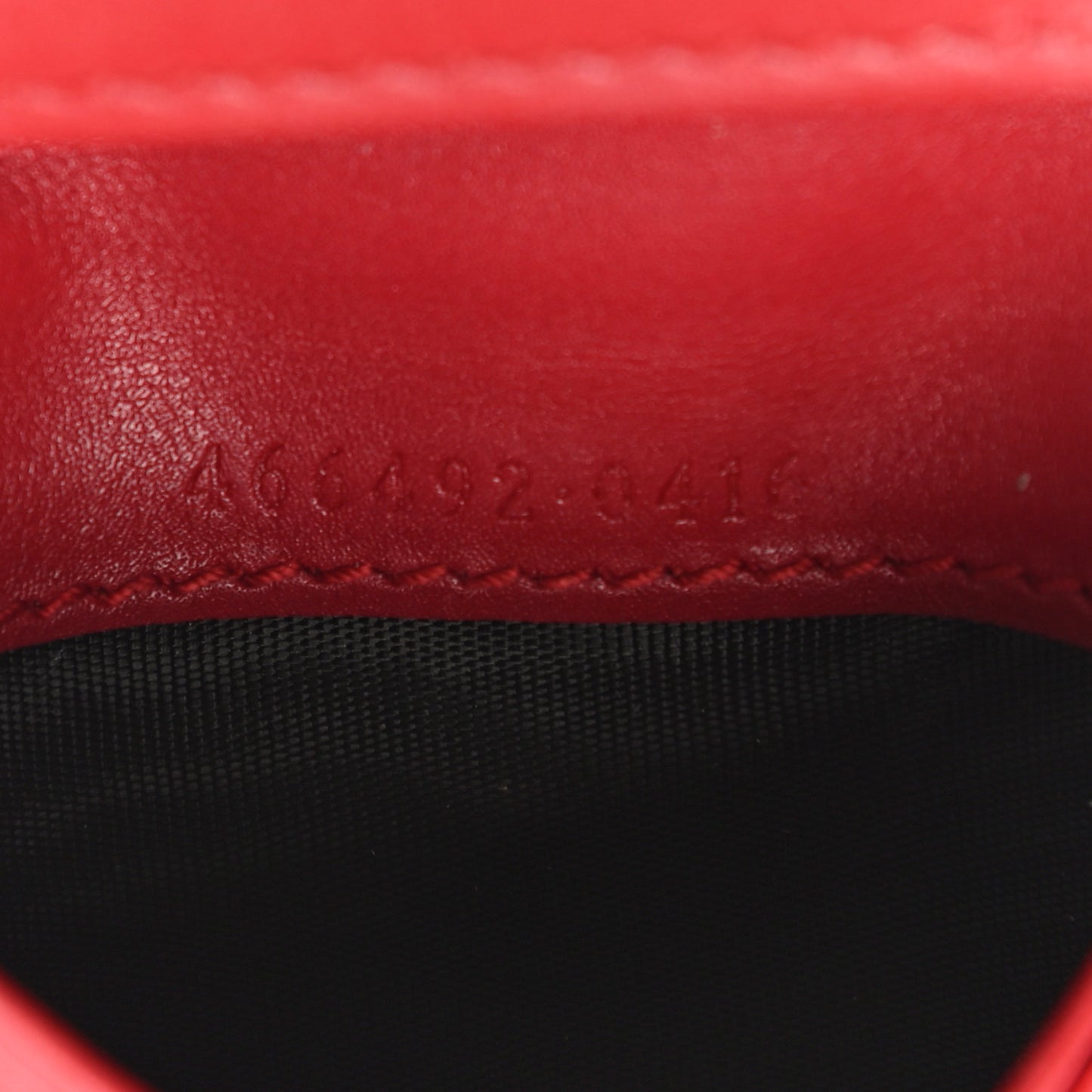 Calfskin Matelasse GG Marmont Card Case Wallet Hibiscus Red