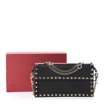Valentino Garavani Pebbled Calfskin Rockstud Flap Wallet On Chain Black 10 of 10