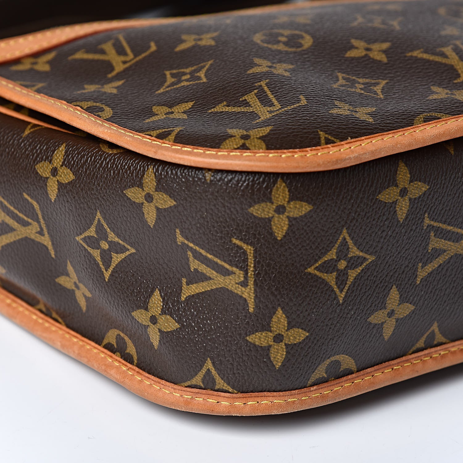 Louis Vuitton Monogram Bosphore PM Messenger 9 of 10