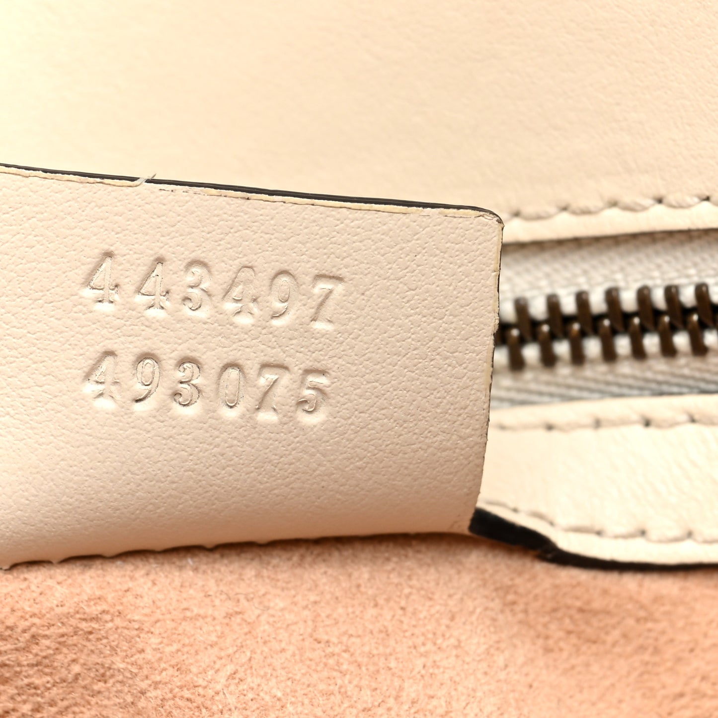 Calfskin Matelasse Small GG Marmont Shoulder Bag White