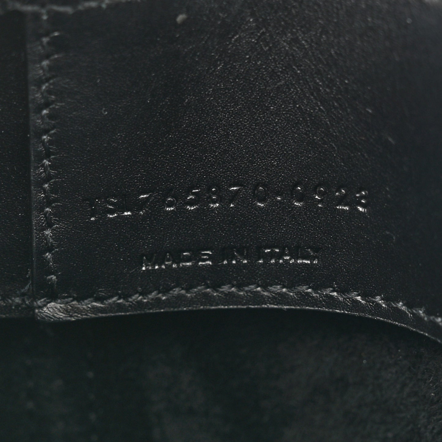 Shiny Calfskin Le 37 Mini Bucket Bag Black