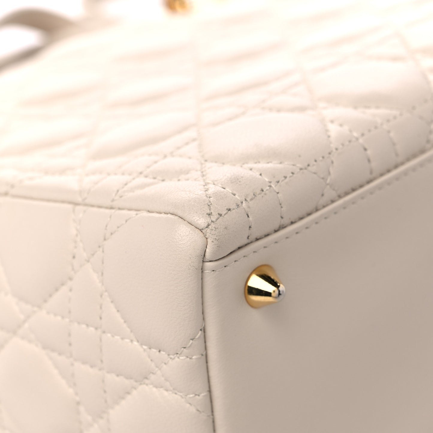 Lambskin Cannage Medium Lady Dior Light Beige