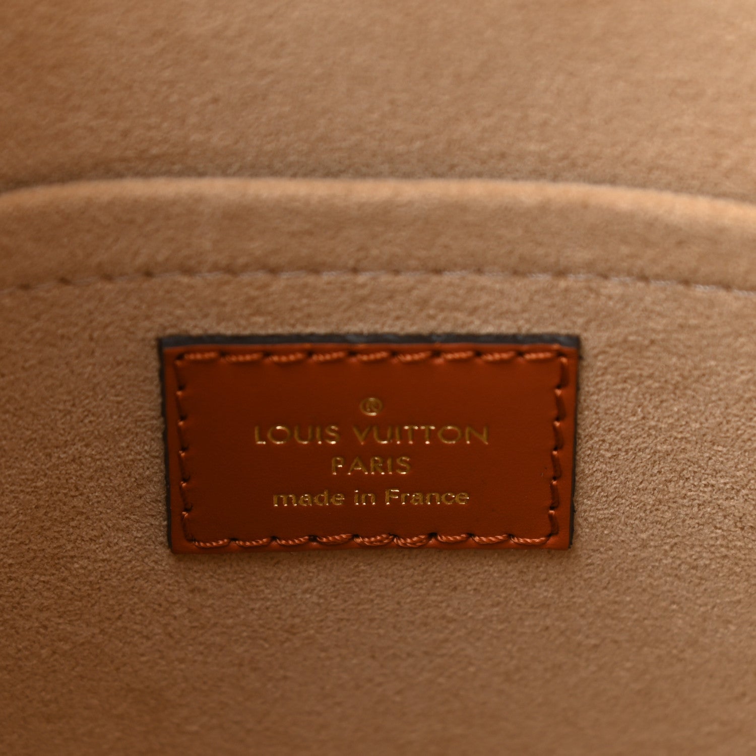 Louis Vuitton Calfskin Monogram Tufting On My Side Galet 6 of 9