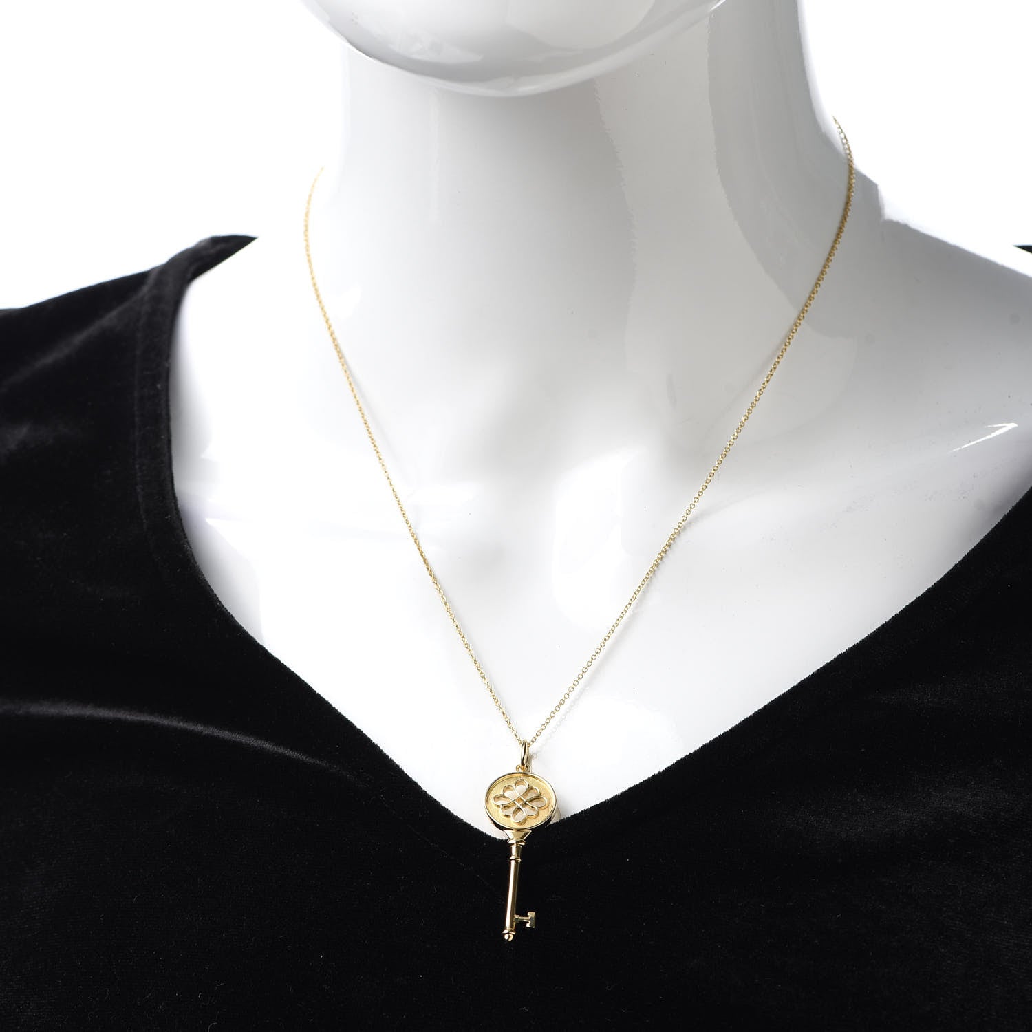 Tiffany 18K Yellow Gold Round Knot Key Pendant Necklace 2 of 6