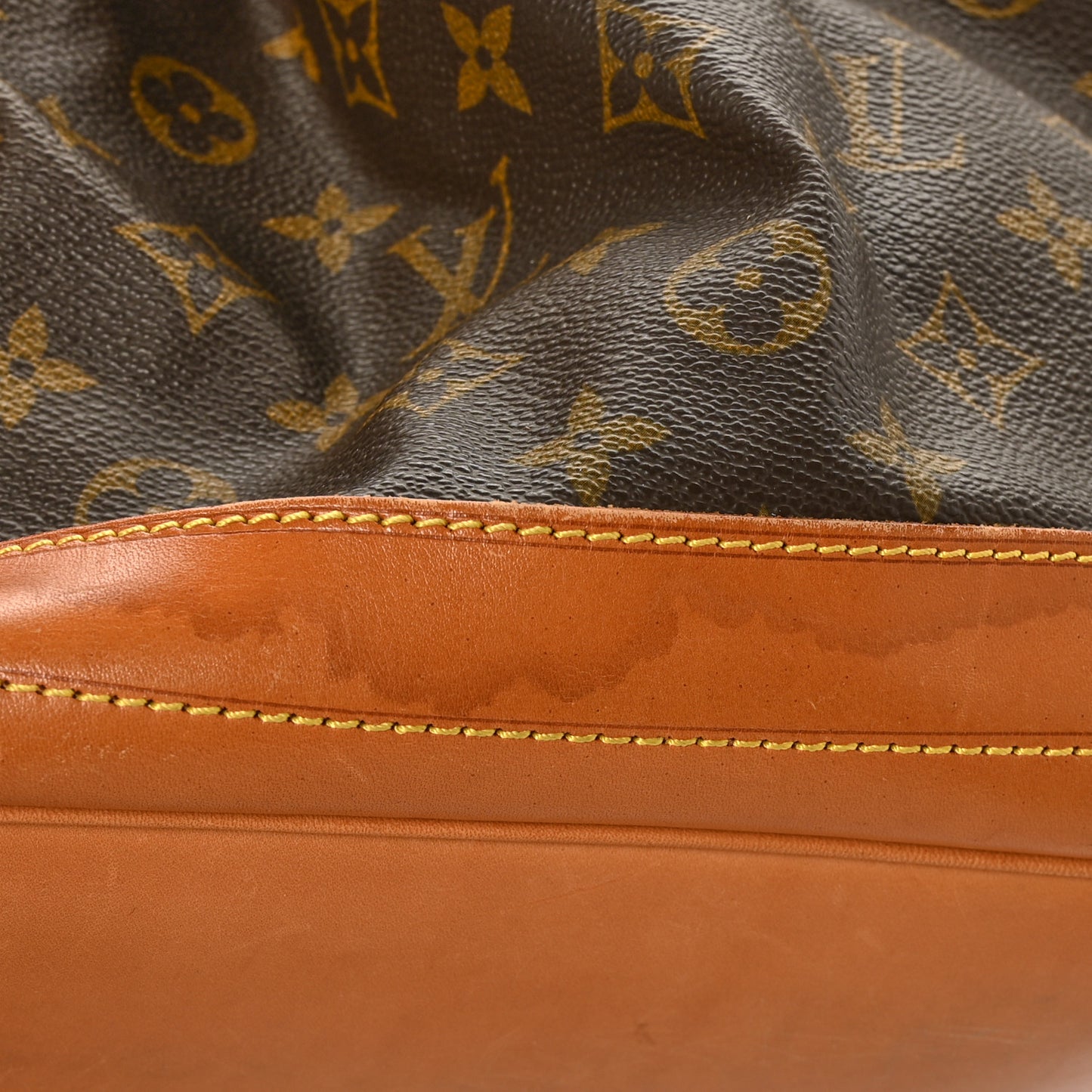 Monogram Noe