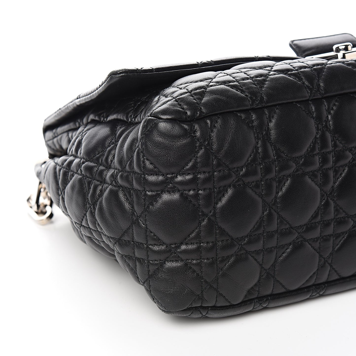 Lambskin Cannage Large New Lock Flap Black