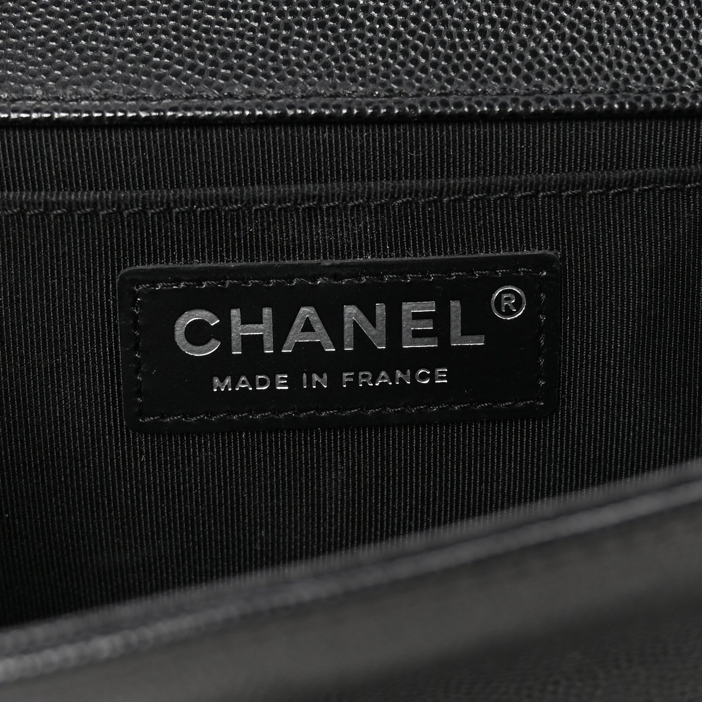 Caviar Quilted Medium Boy Flap Black