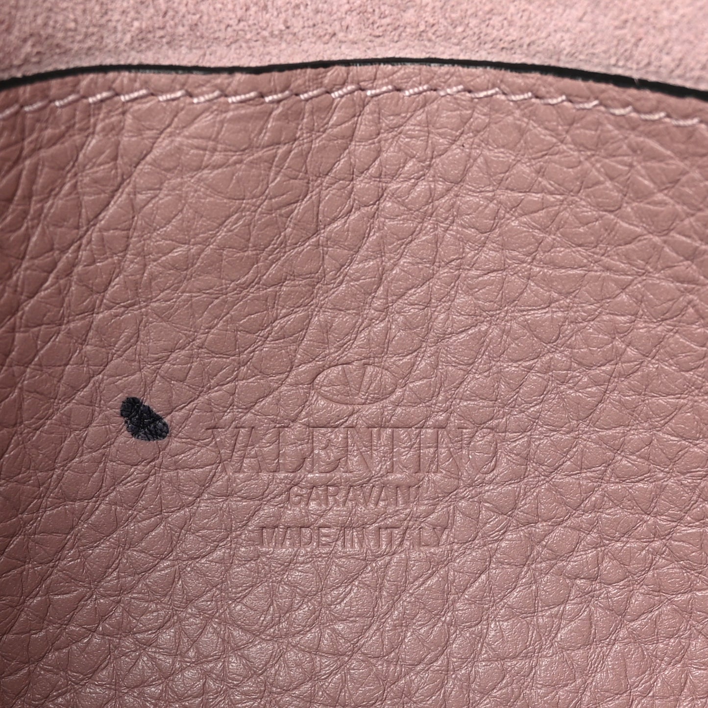 Pebbled Calfskin Medium Rockstud Flip Lock Crossbody Bag Poudre