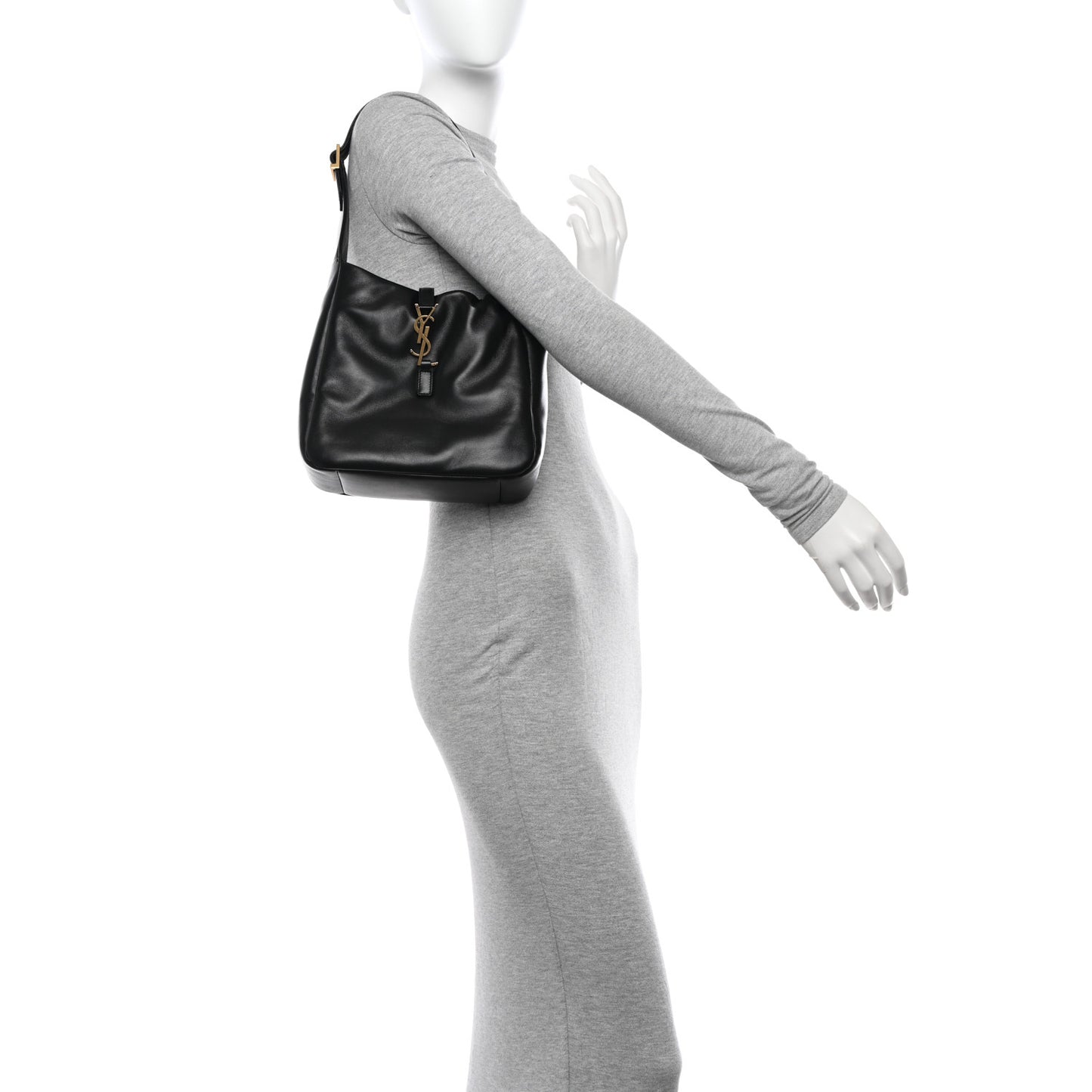 Padded Lambskin Small Le 5 A 7 Supple Hobo Black