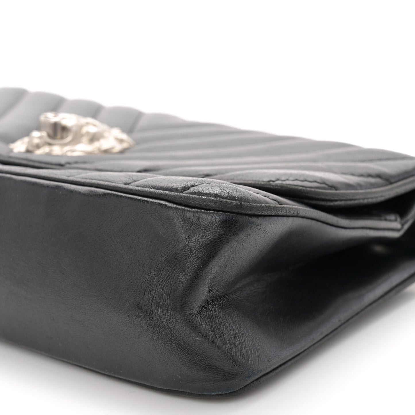 Lambskin Chevron Medium Leo Lion Flap Black