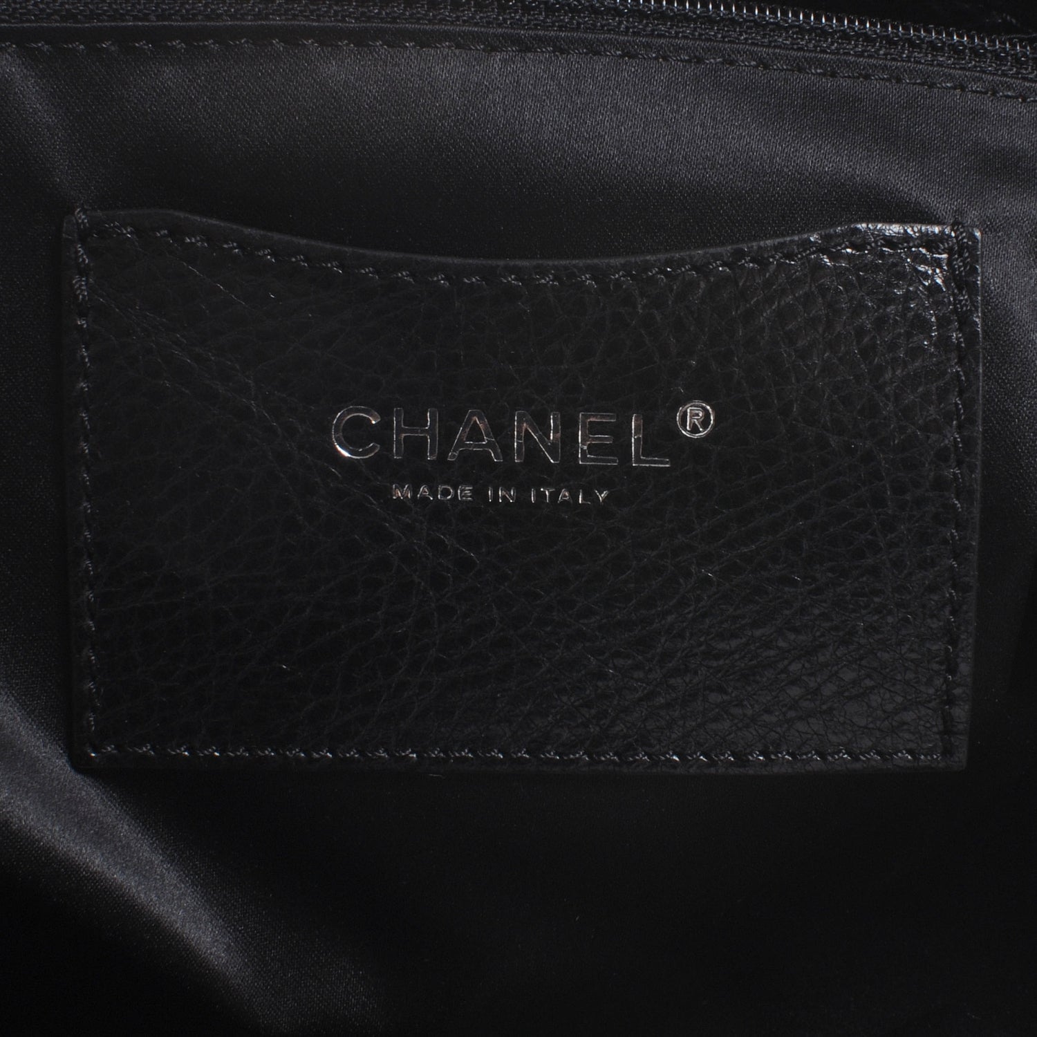Chanel Glazed Calfskin Large On The Road Tote Black 6 of 7