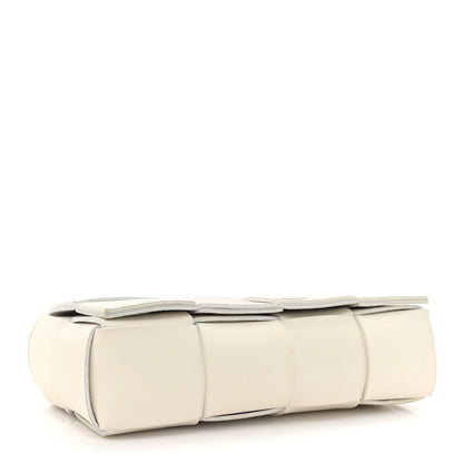 Bottega Veneta Nappa Maxi Intreccio The Belt Cassette Bag White 4 of 11