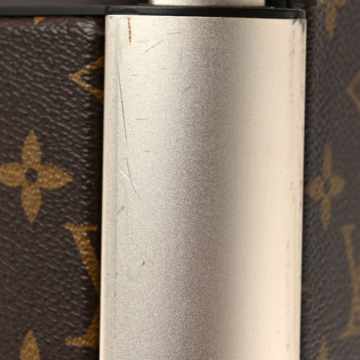 Monogram Horizon 55 Coquelicot