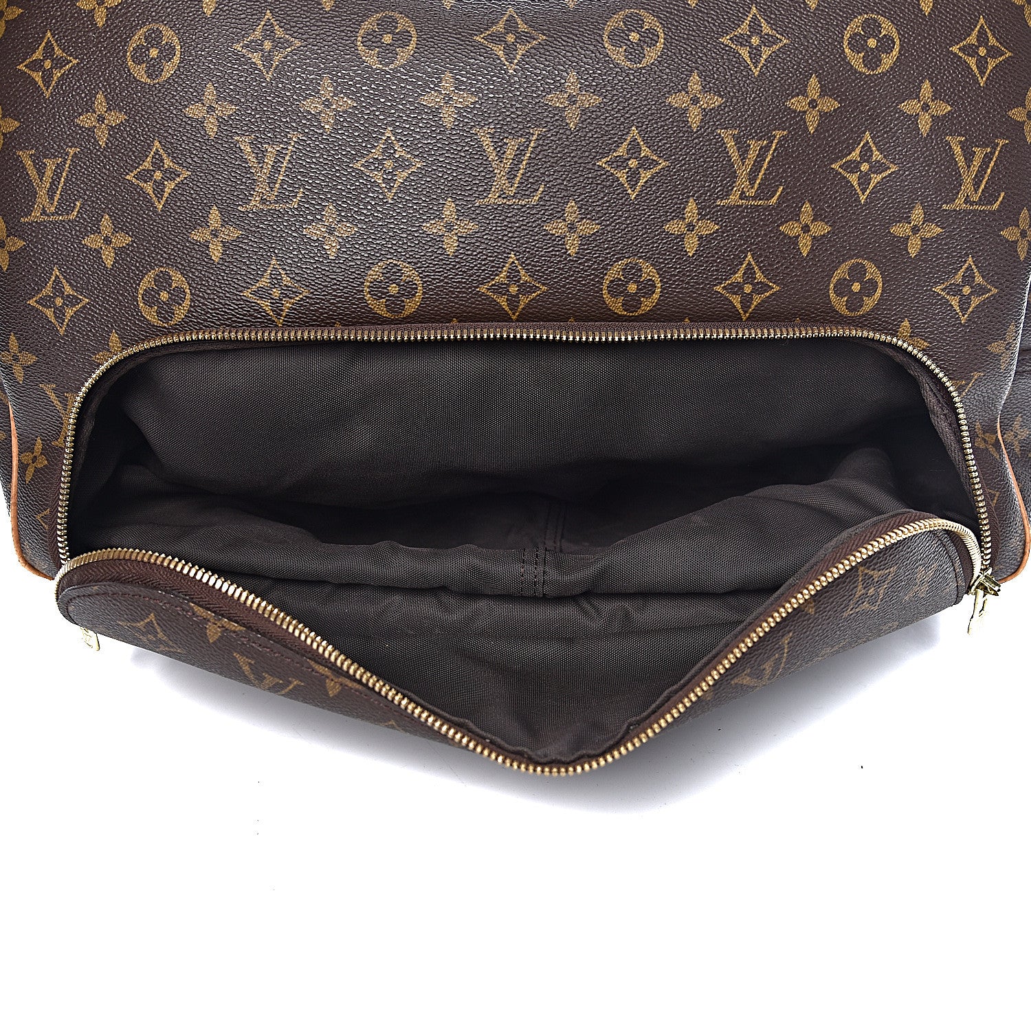 Louis Vuitton Monogram Evasion Sports Bag 6 of 20