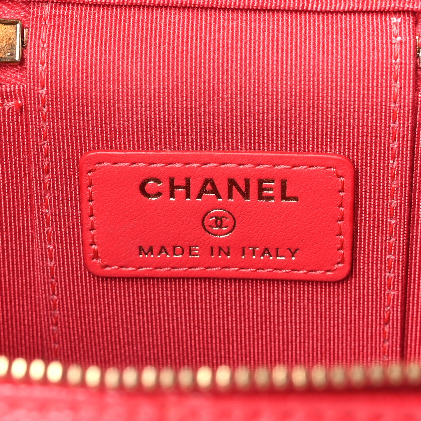 Caviar Quilted Mini Vanity Case With Chain Red