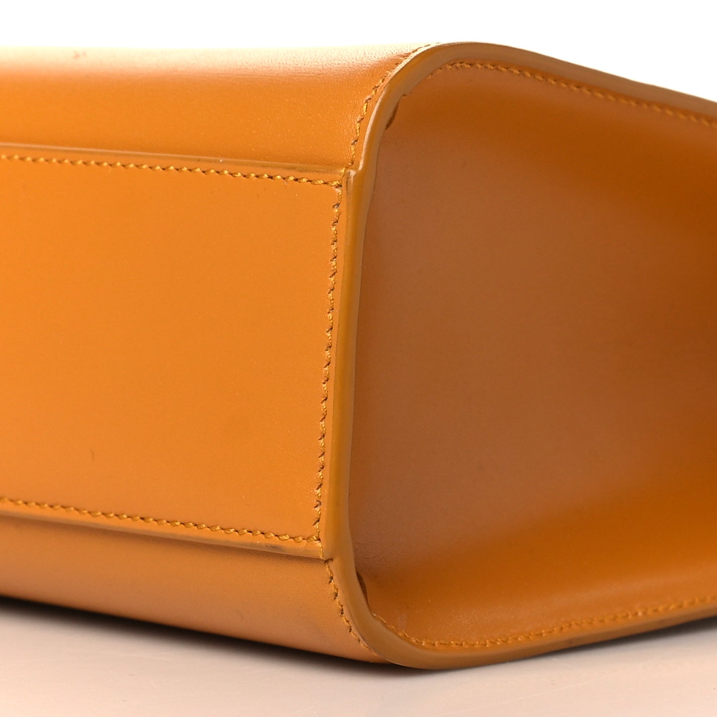 Smooth Calfskin Manhattan Baguette Cheddar