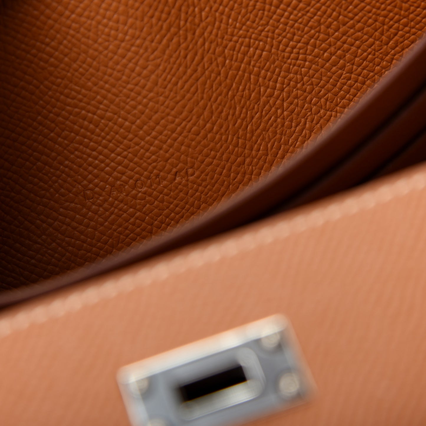 Epsom Kelly Longue Wallet Gold