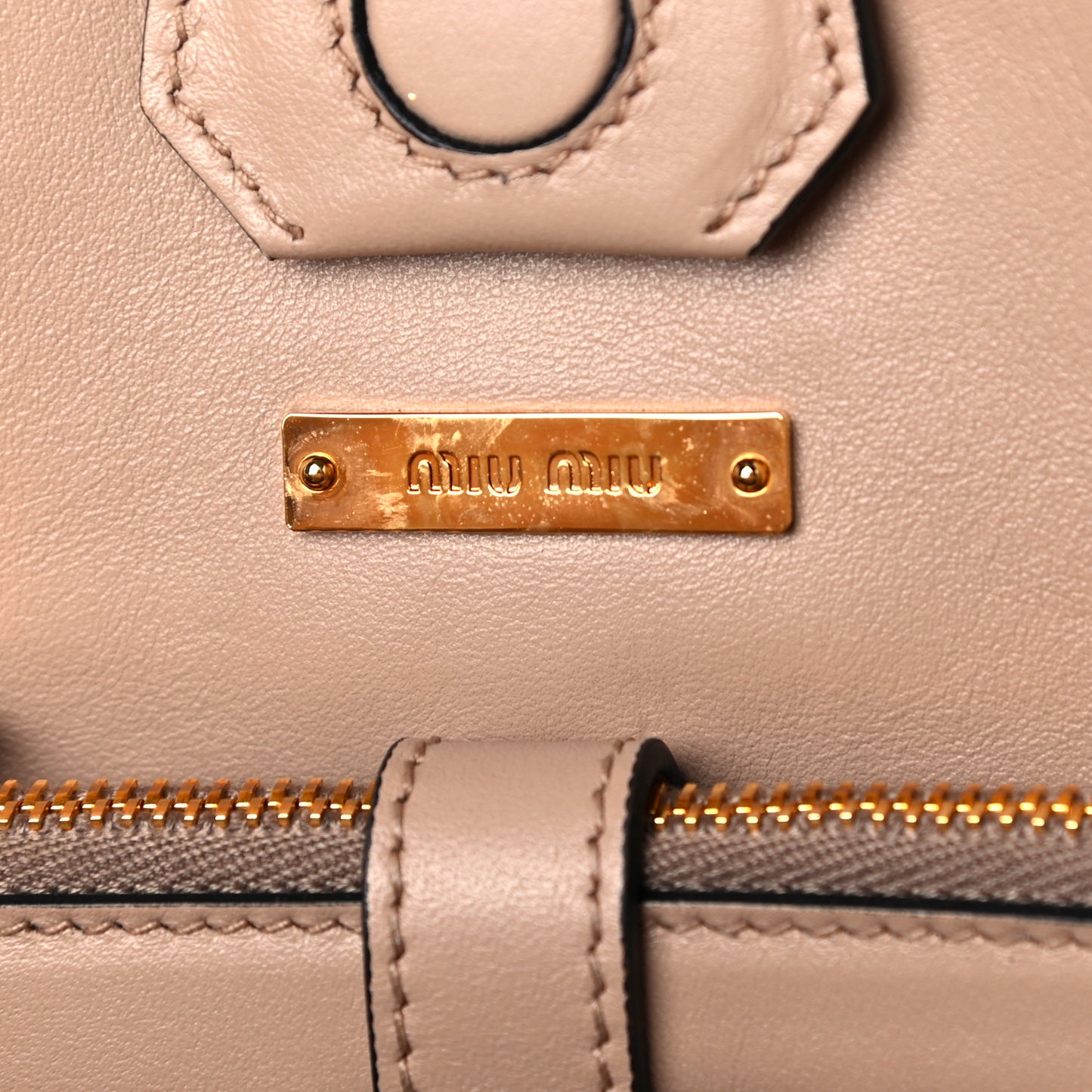 Vitello Soft Tote Cammeo