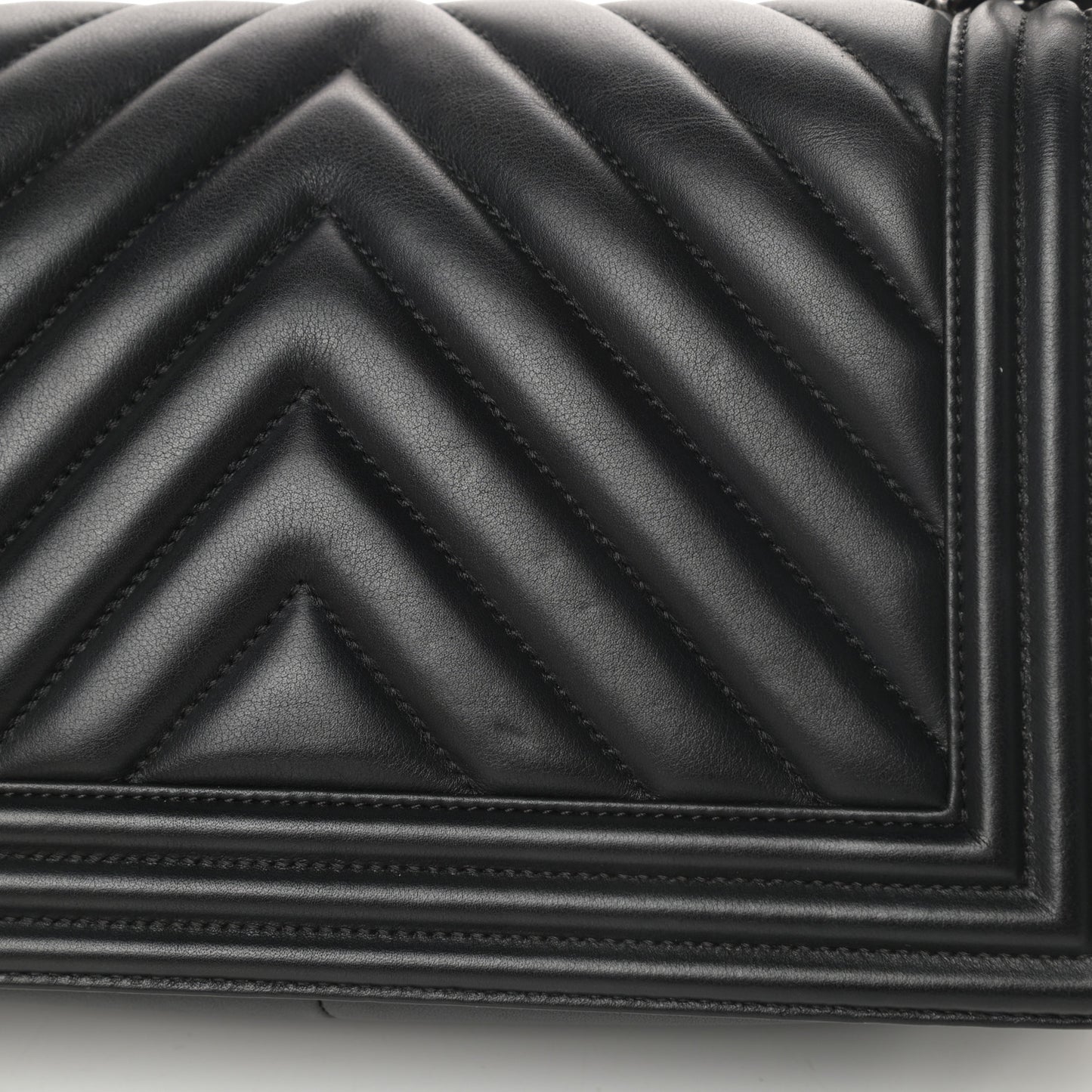 Calfskin Chevron Quilted Medium Boy Flap Black