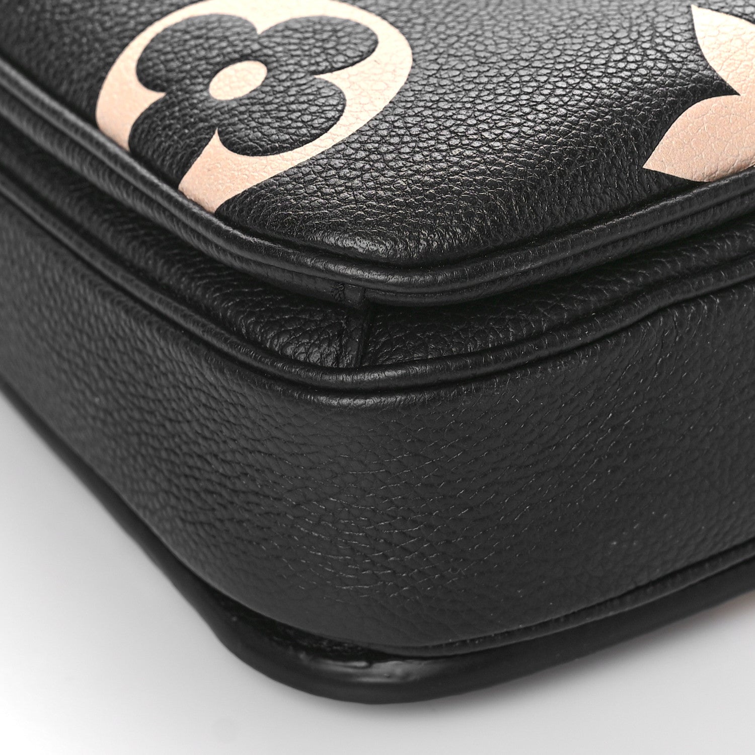 Louis Vuitton Empreinte Monogram Giant Pochette Metis Black Beige 7 of 10