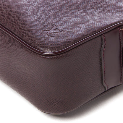 Louis Vuitton Taiga Kaluga Toiletry Pouch Acajou 4 of 7