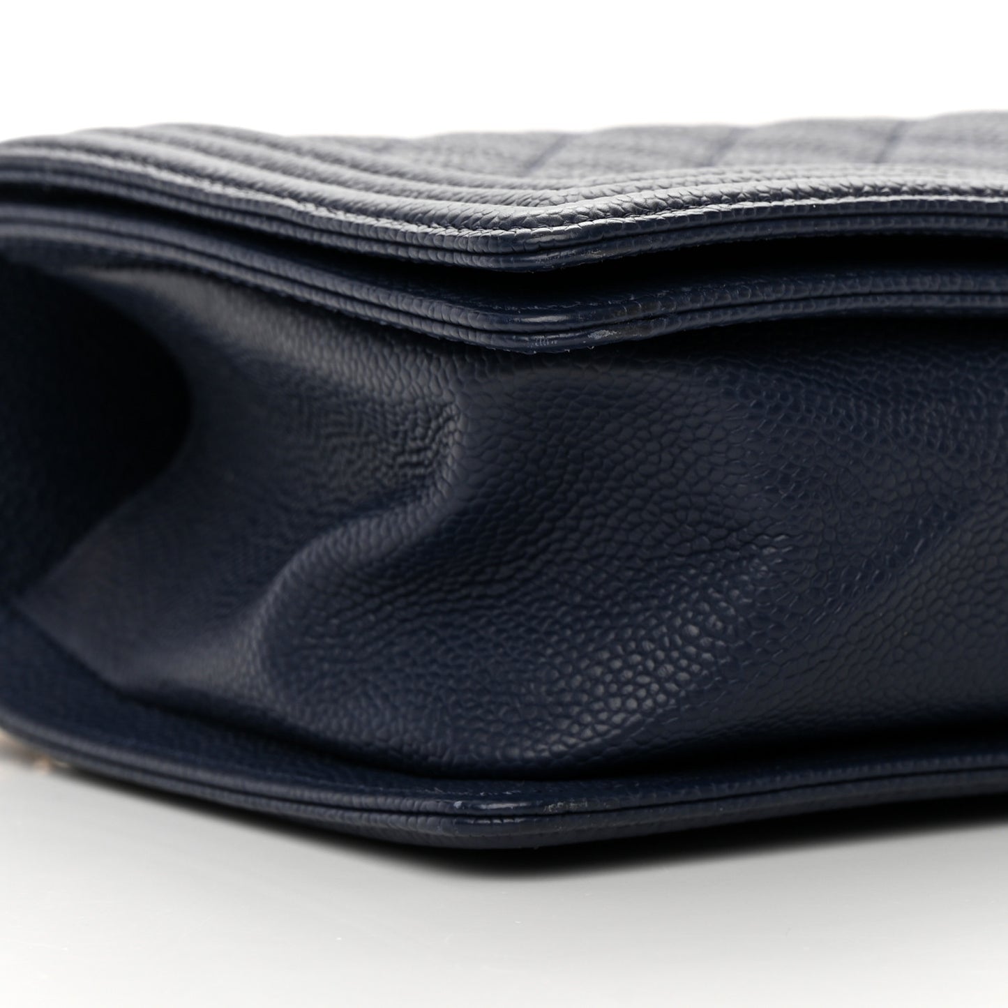 Caviar Quilted Medium Boy Flap Navy