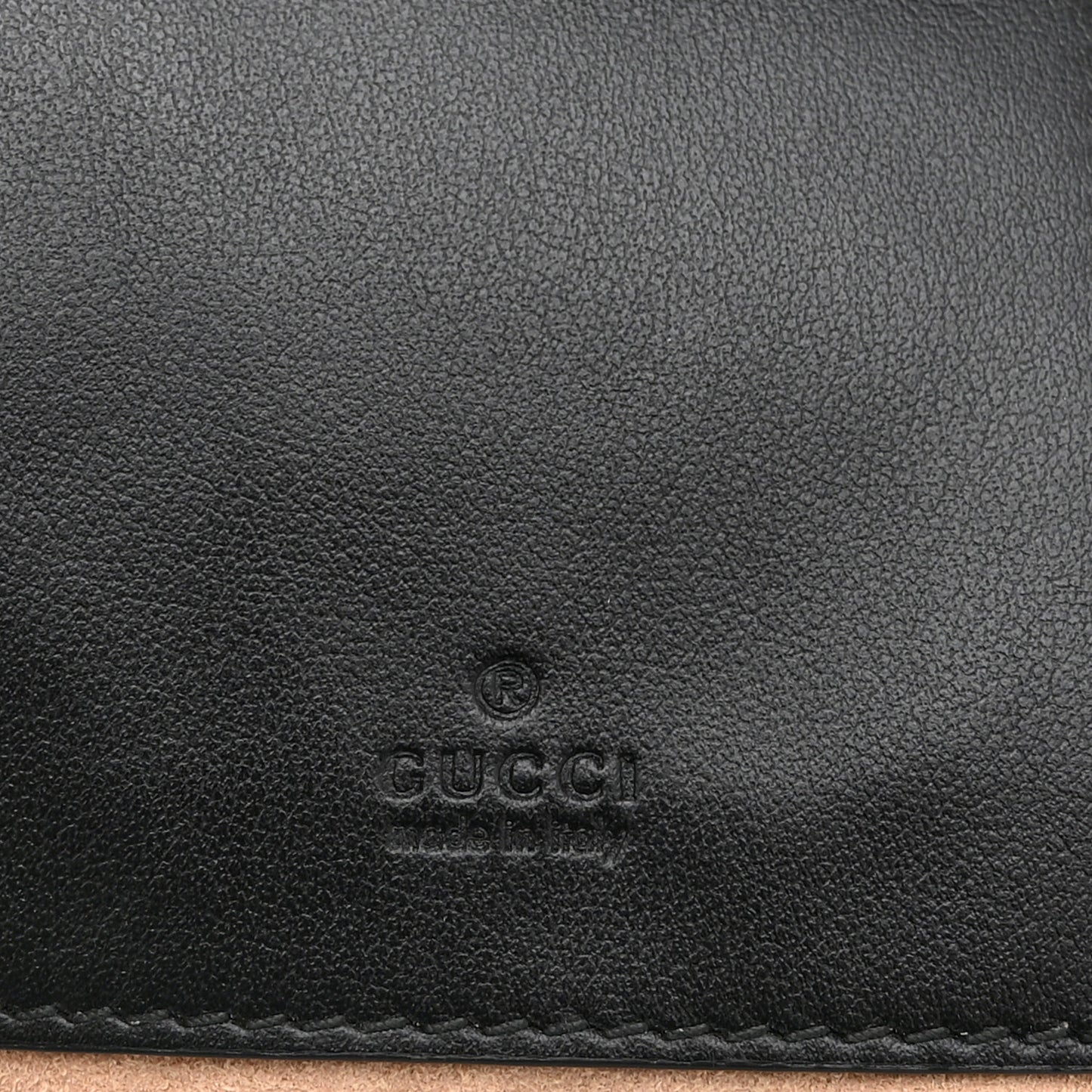 Calfskin Matelasse Mini GG Marmont 2.0 Bucket Bag Black