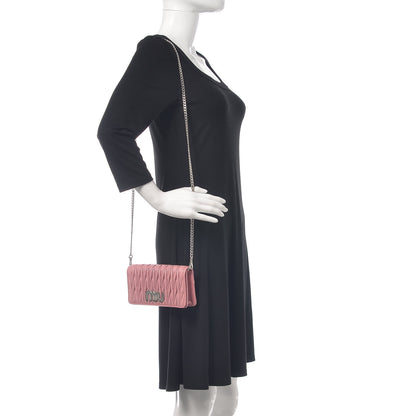Miu Miu Nappa Matelasse Wallet On Chain Rosa 2 of 11