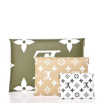 Louis Vuitton Monogram Giant Kirigami Pochette Set 4 of 12