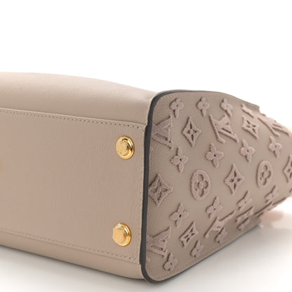 Louis Vuitton Calfskin Monogram Tufting On My Side Galet 9 of 9