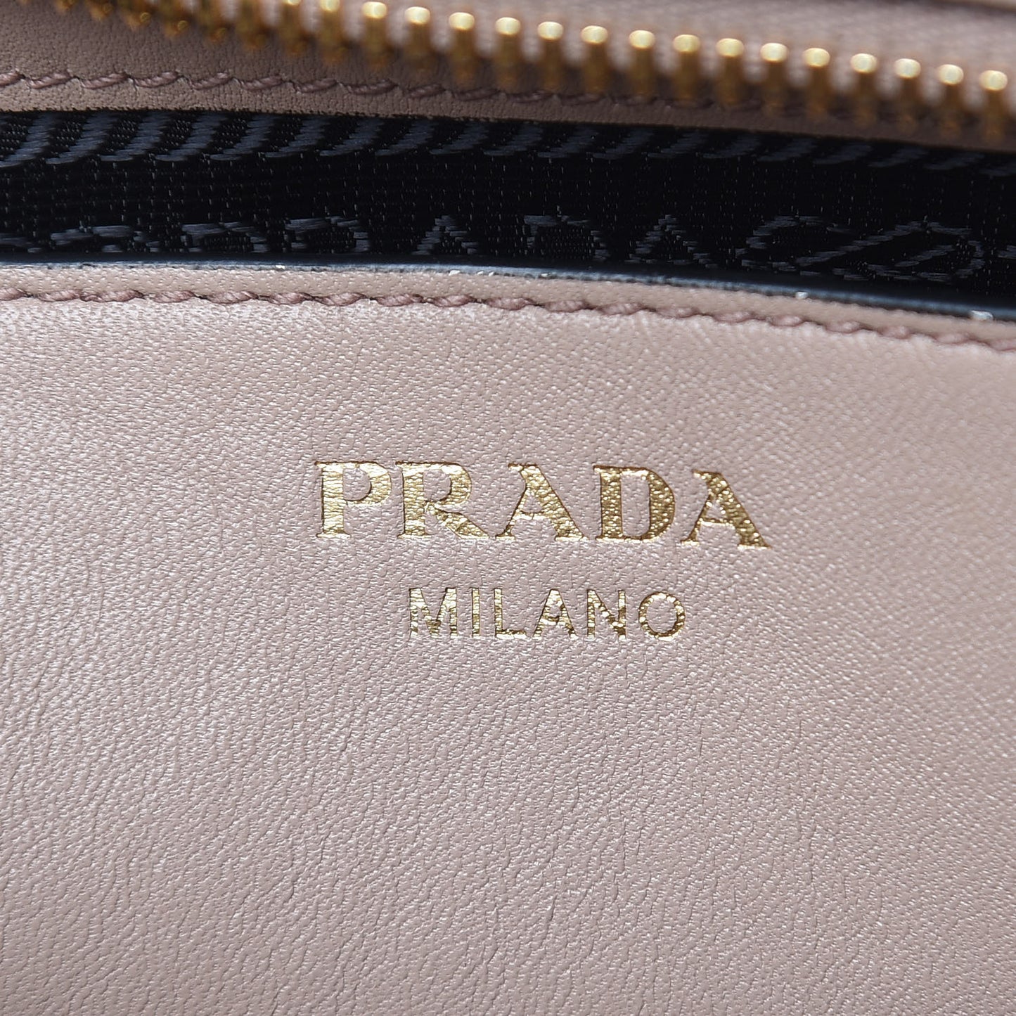 Saffiano City Calfskin Esplanade Crossbody Bag Cipria
