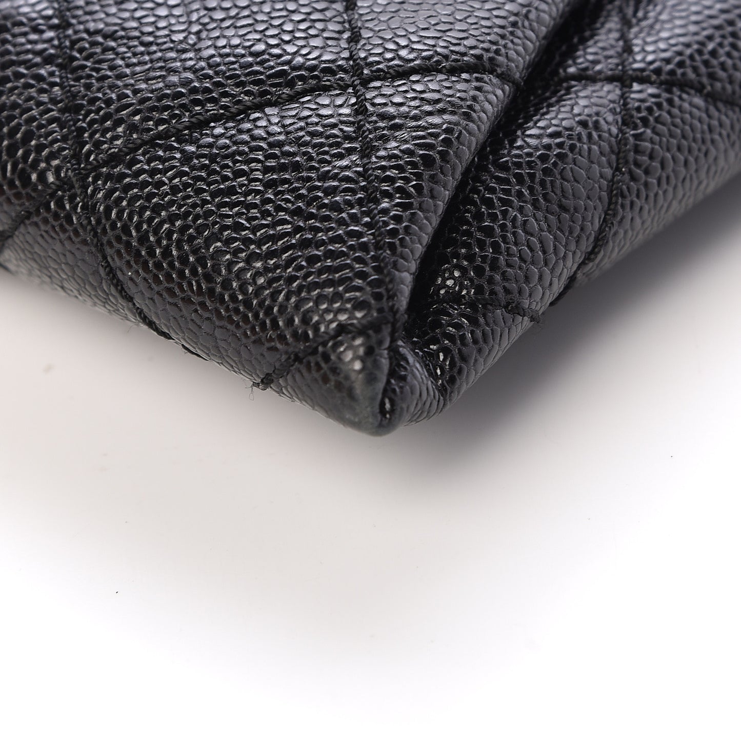 Caviar Quilted Coco Pleats Clutch Black