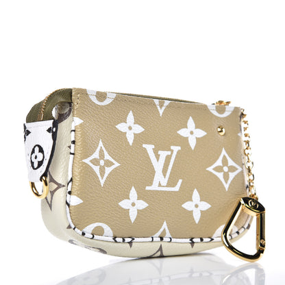 Louis Vuitton Monogram Giant Micro Pochette Accessories Kaki White 3 of 8