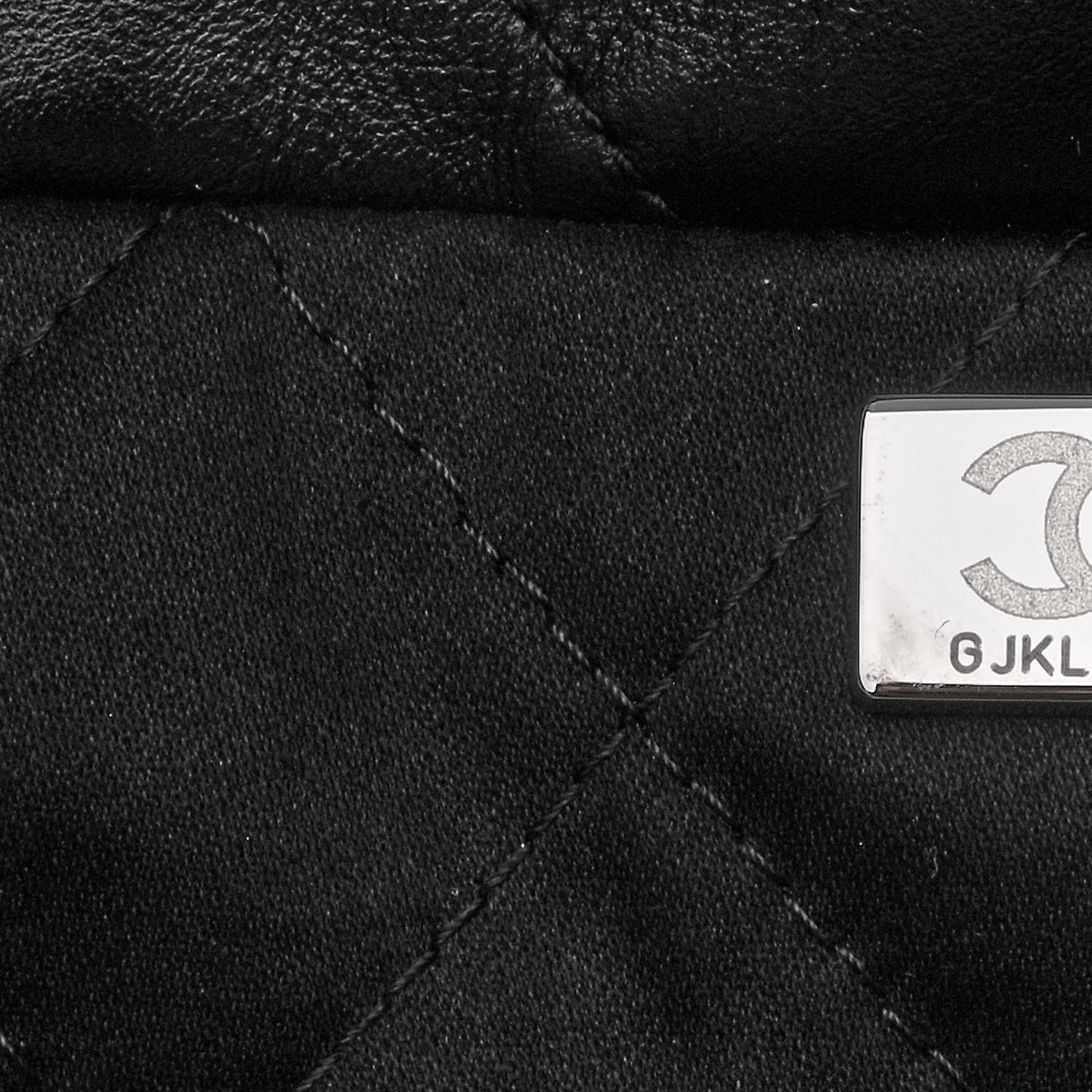 Shiny Calfskin Quilted Small Chanel 22 Black