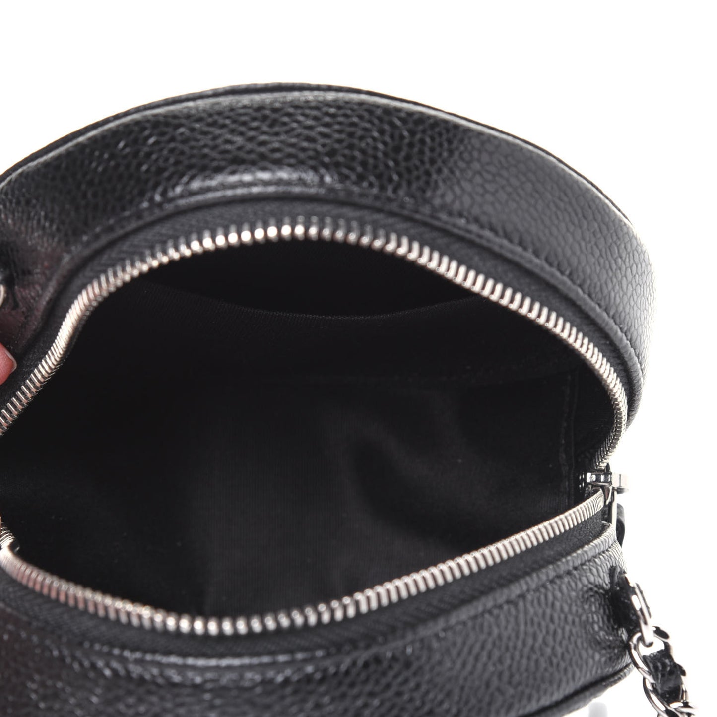 Caviar Camellia Embossed Round Clutch With Chain Black
